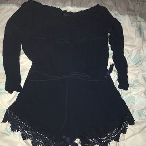 Off Shoulder romper size kids XL